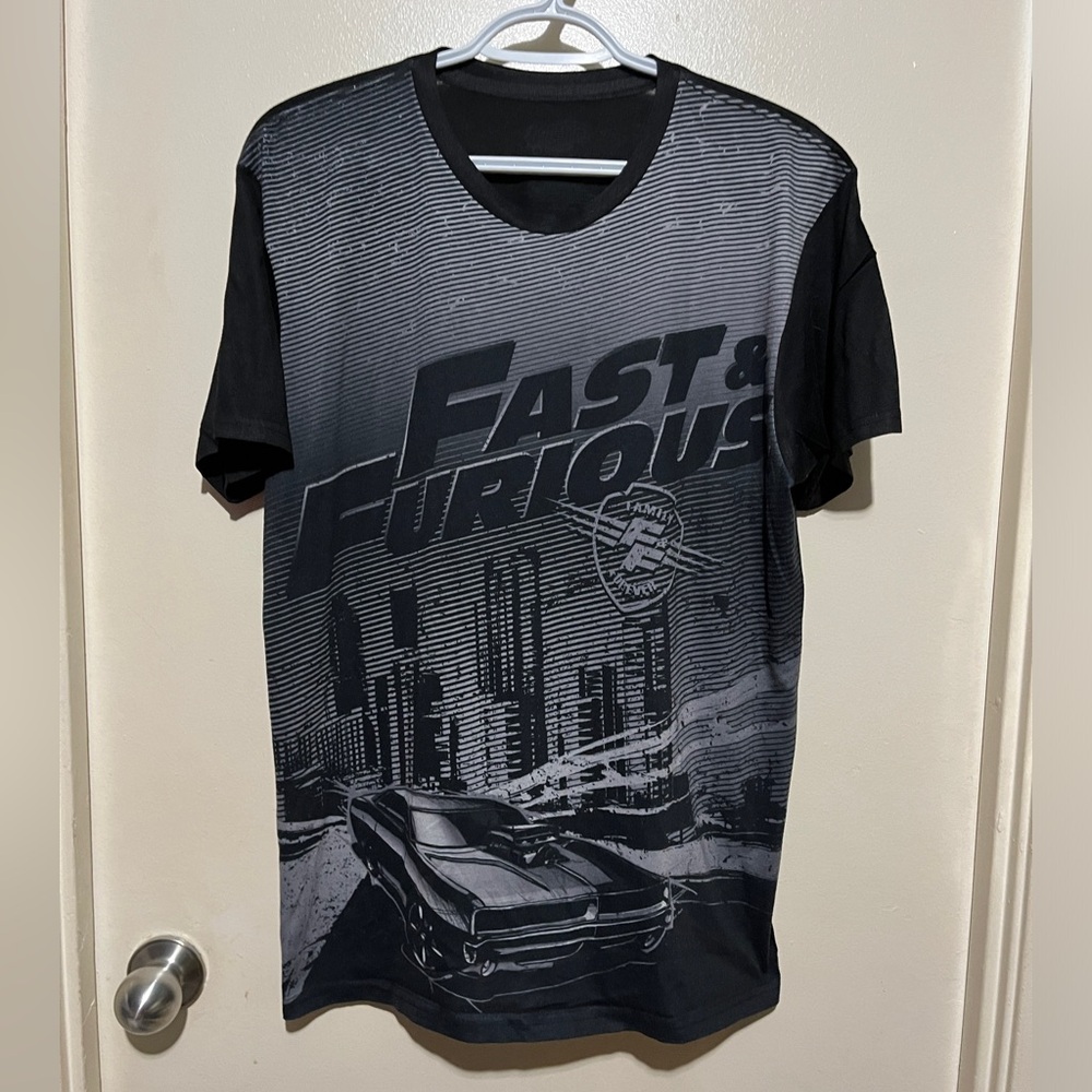 UNIVERSAL STUDIOS FAST & FURIOUS FAMILY IS FOREVER T-SHIRT
